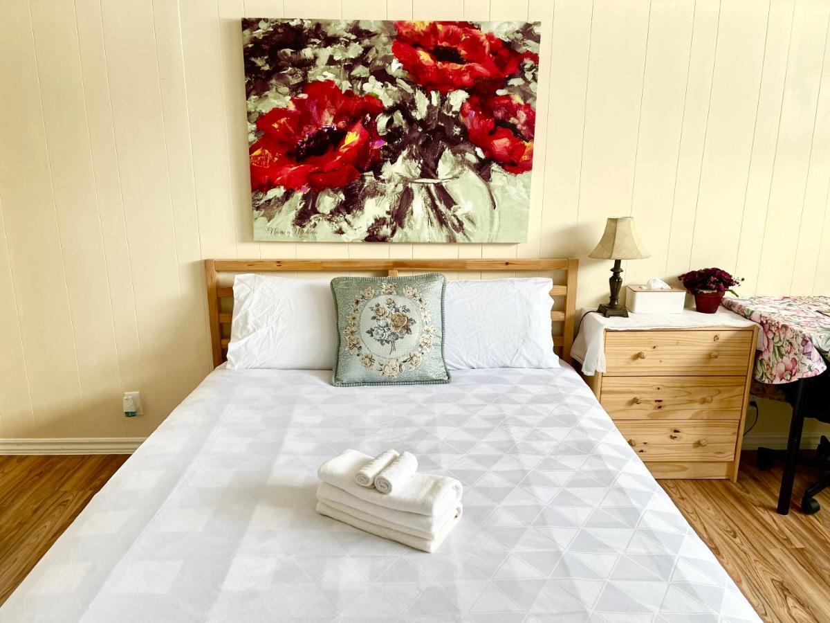 Perfect Home-Private Washrooms,Free Parking,High Speed Net Toronto Exterior photo