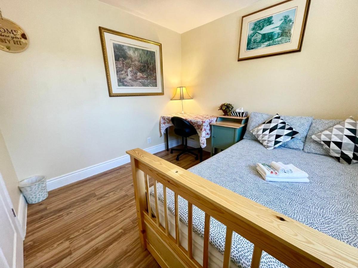 Perfect Home-Private Washrooms,Free Parking,High Speed Net Toronto Exterior photo